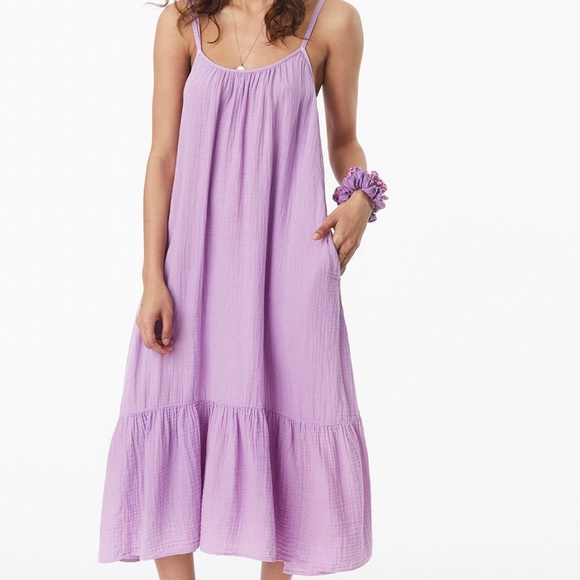 XiRENA Dresses & Skirts - NWT - XIRENA Kellyn Dress in Lilac